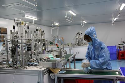 我市一企業(yè)首次上榜出口“白名單” 醫(yī)用口罩有了通關“護身符”